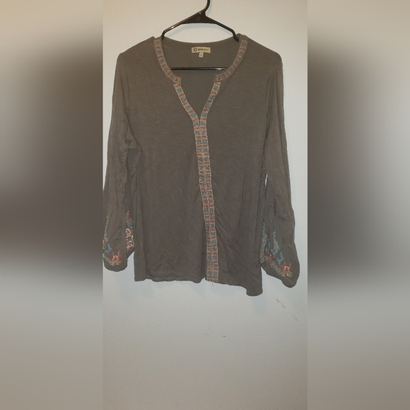 Democracy Tops - Democracy Large Long Sleeve Embroidered Top